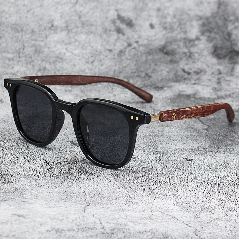 Vintage Fashion Brands - Trendy Men Vintage Wooden Frame Sunglasses