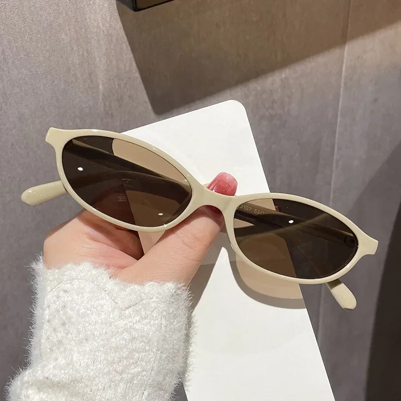 New Retro Sexy Cat Eye Sunglas - Vintage Fashion Brands recension och pris