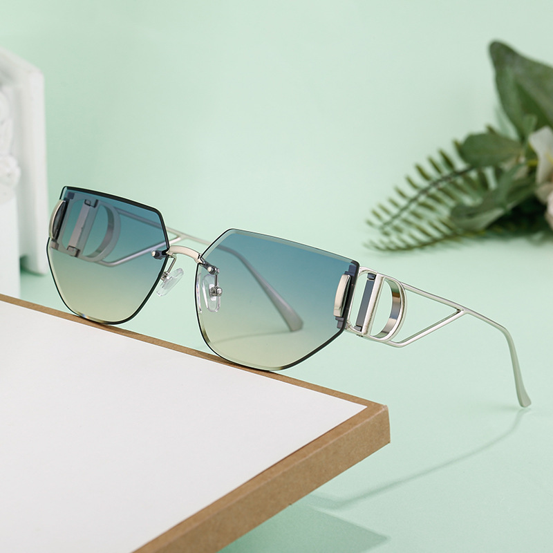 Women's Sunglasses Metal Hollo - Vintage Fashion Brand Names recension och pris