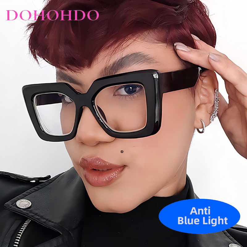New Fashion Square Blue Light  - Vintage Fashion Game recension och pris